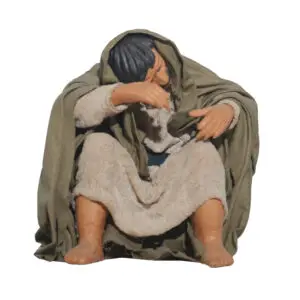 Uomo seduto che si riposa