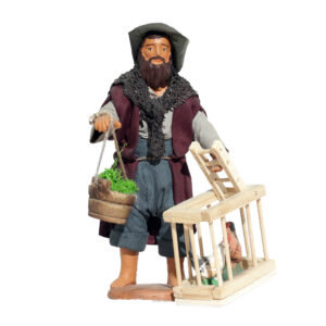 Uomo con Conigliera Galline