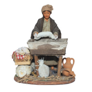 Donna Che Impasta Con Madia